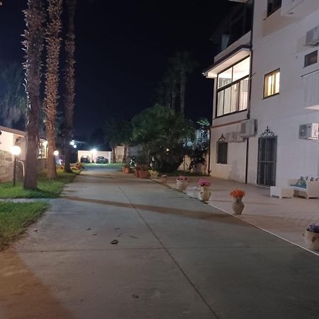 拉默齐亚泰尔默Palm House住宿加早餐旅馆 外观 照片